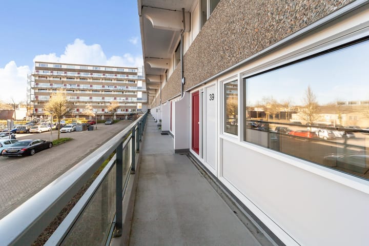 Photo 3 of Roelandplaats 39