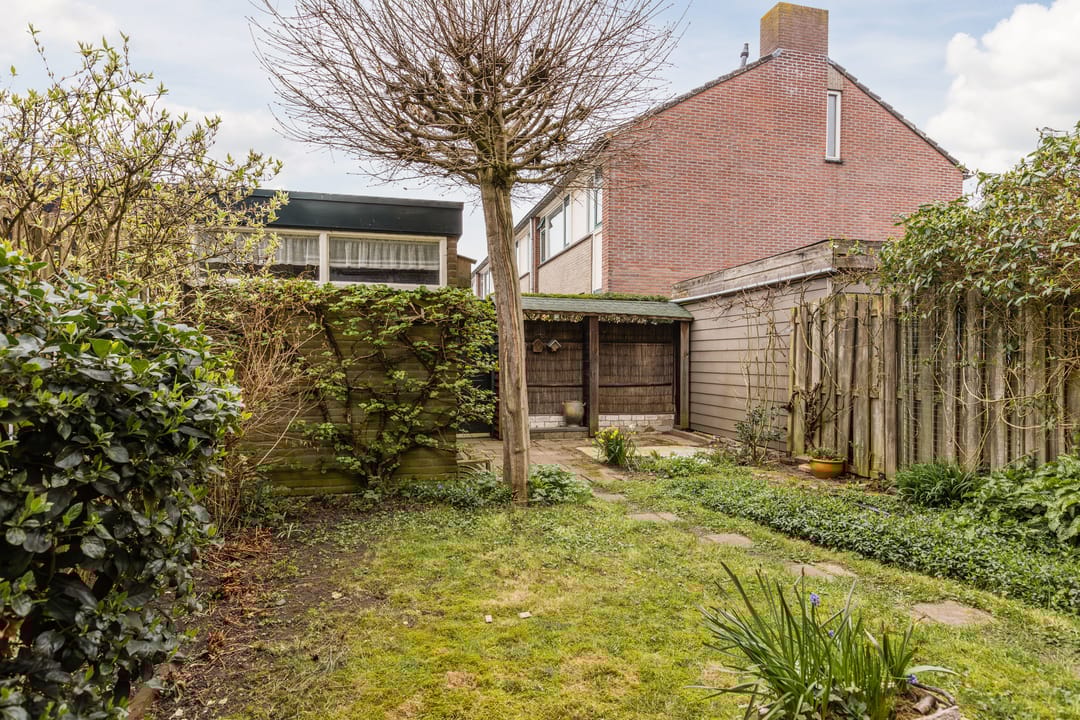 Photo 37 of Douwes Dekkerlaan 210