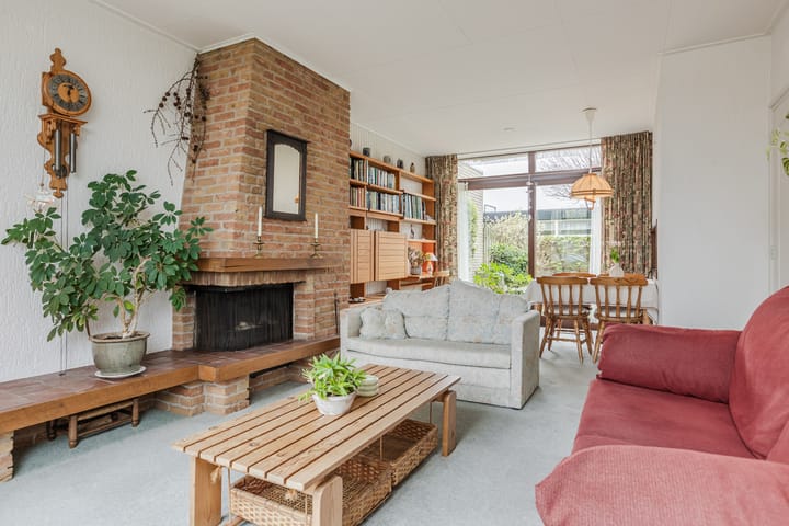 Foto 2 van Douwes Dekkerlaan 210