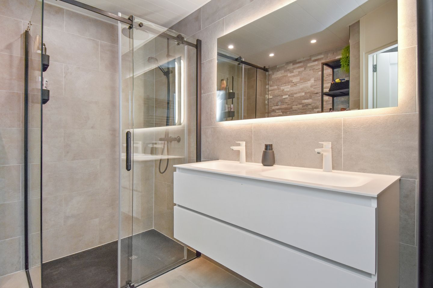 Foto 25 van Meidoorn 7