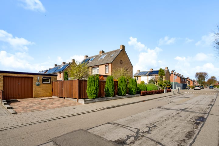 Foto 3 van Schepen van Hertefeltstraat 8