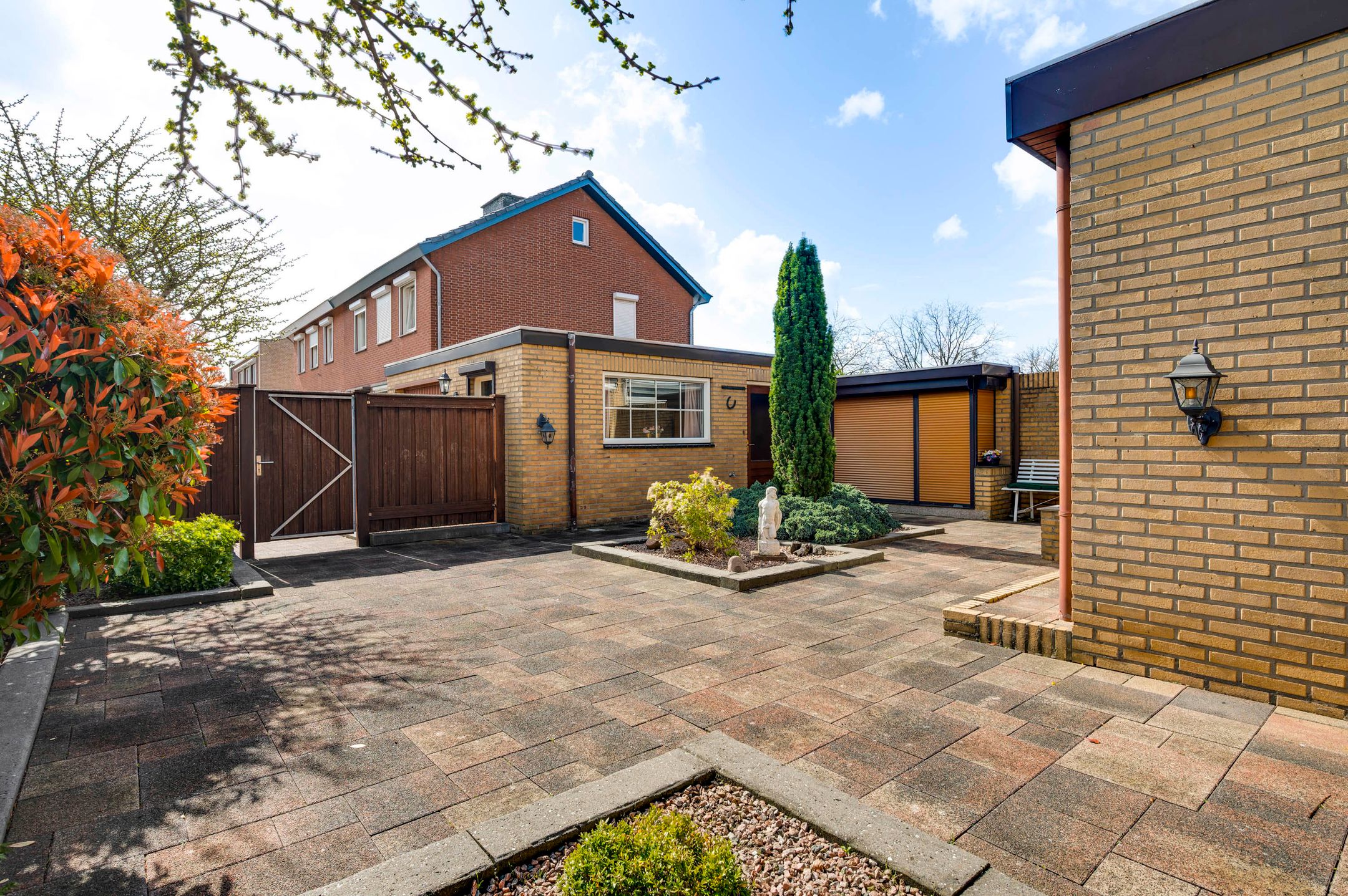 Foto 27 van Schepen van Hertefeltstraat 8