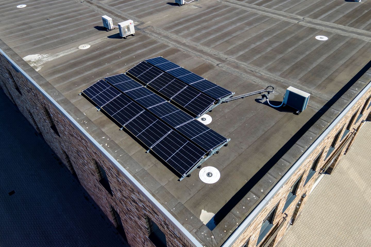 View photo 3 of Inductorstraat 55-11