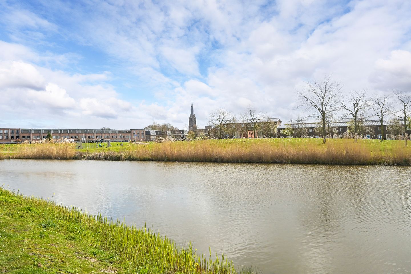 Photo 29 of Weidevogellaan 8
