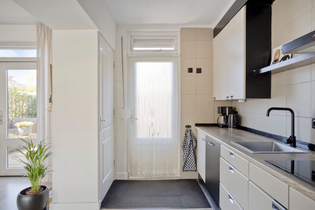 Photo 8 of Alexanderstraat 68