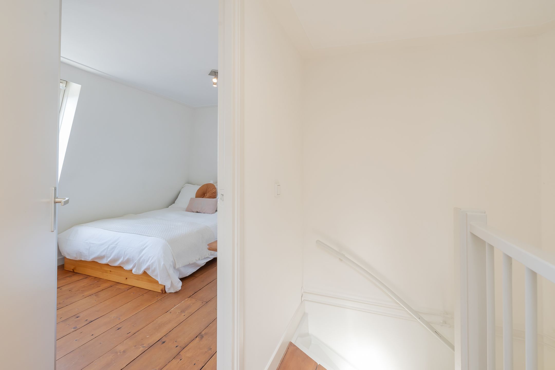 Photo 24 of Van der Hoopstraat 96-3