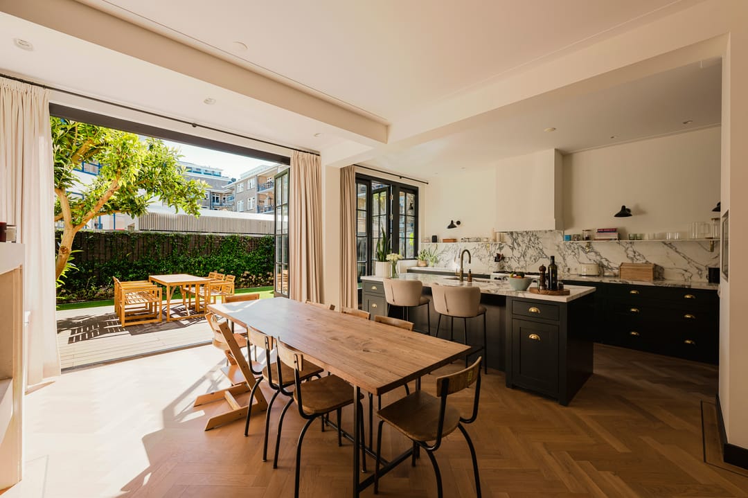 Photo 7 of Anthonie van Dijckstraat 11-H