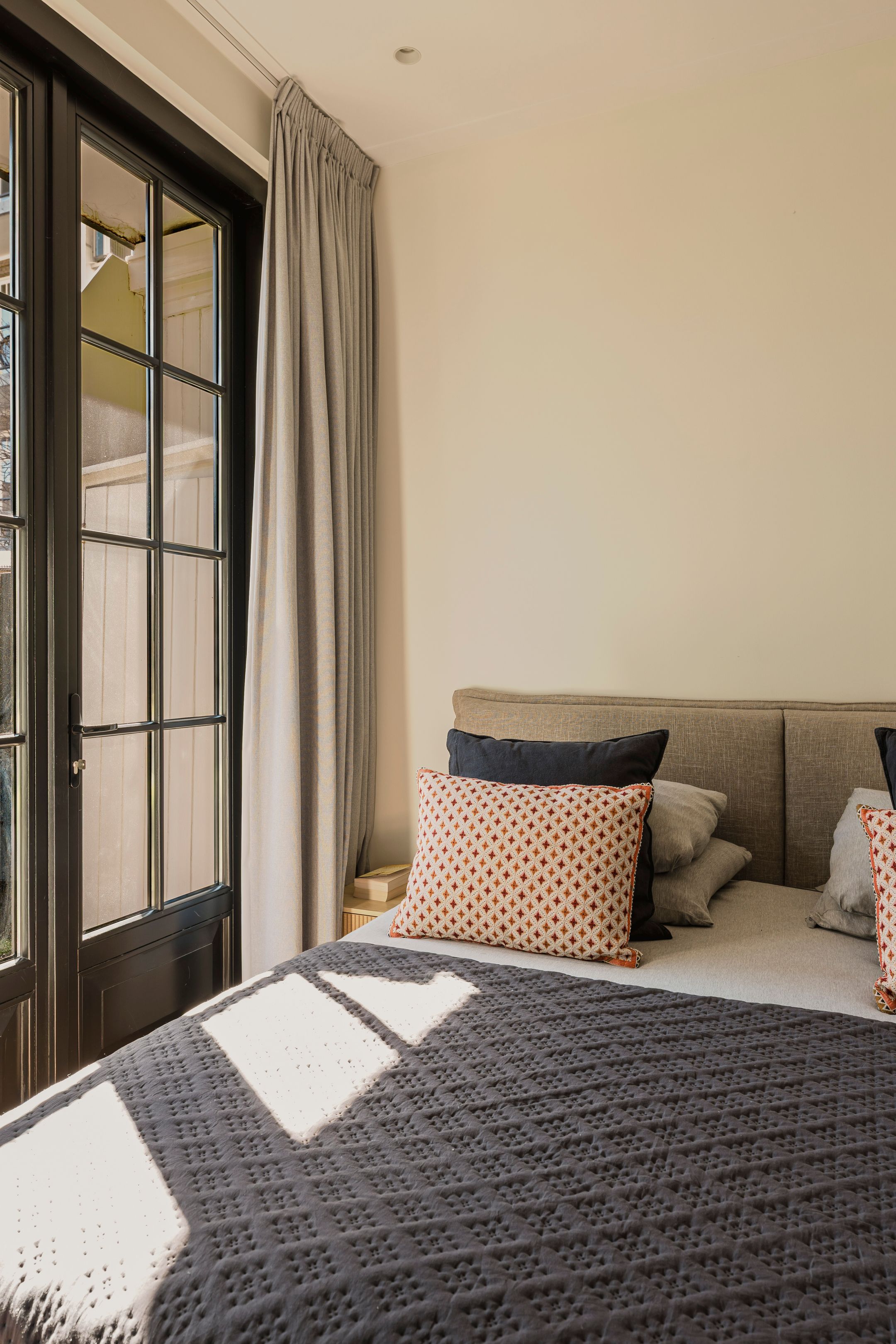 Photo 24 of Anthonie van Dijckstraat 11-H