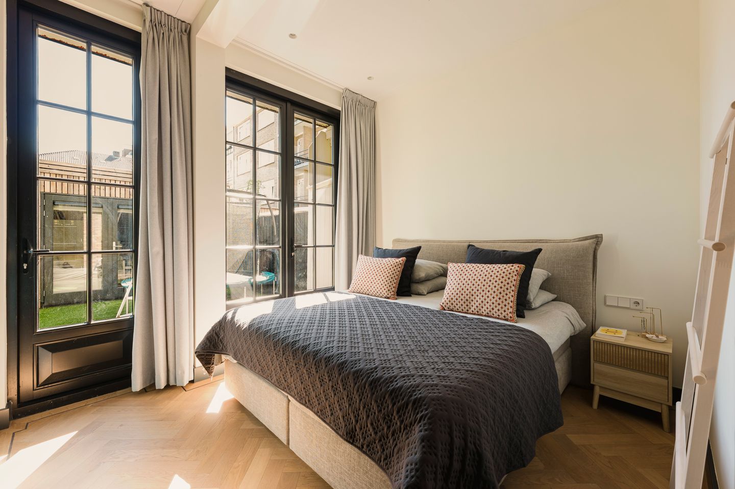 Photo 25 of Anthonie van Dijckstraat 11-H