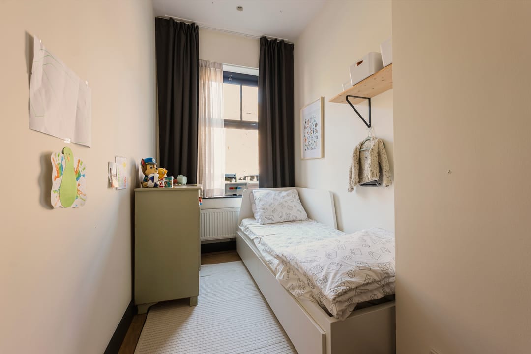 Photo 32 of Anthonie van Dijckstraat 11-H