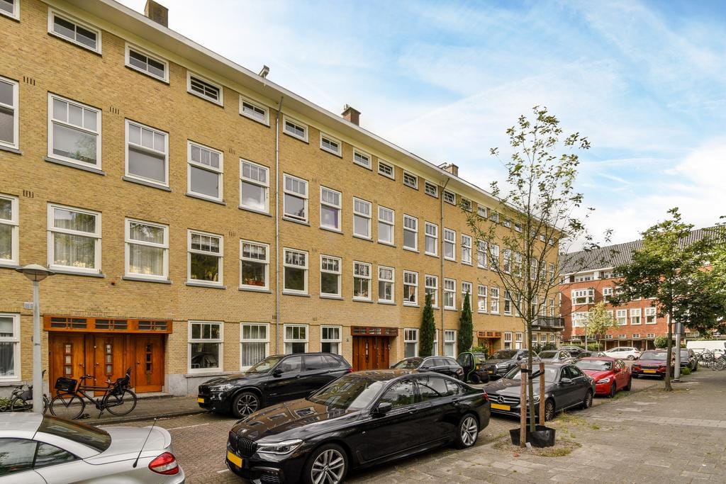 Photo 43 of Anthonie van Dijckstraat 11-H