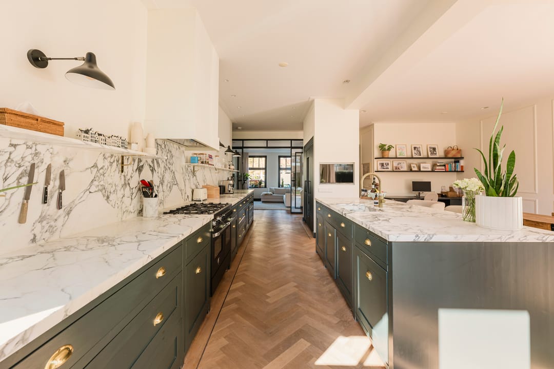 Photo 11 of Anthonie van Dijckstraat 11-H