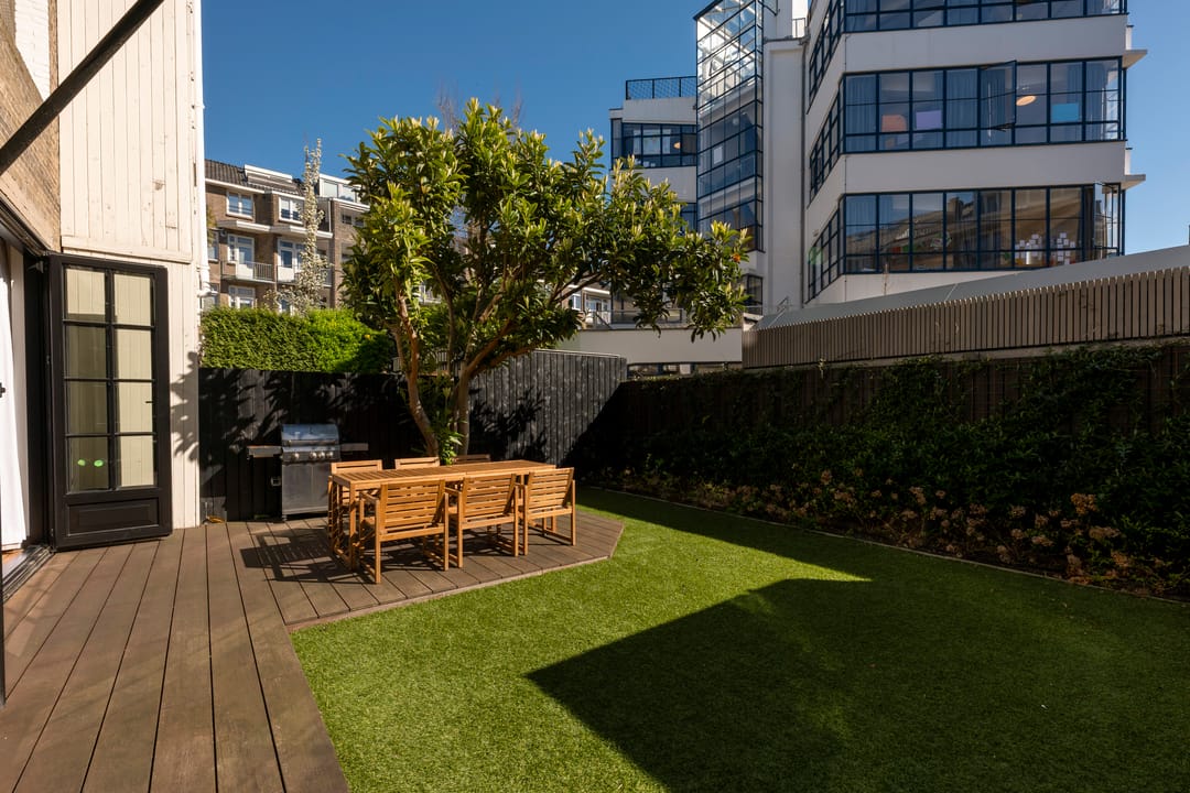 Photo 38 of Anthonie van Dijckstraat 11-H