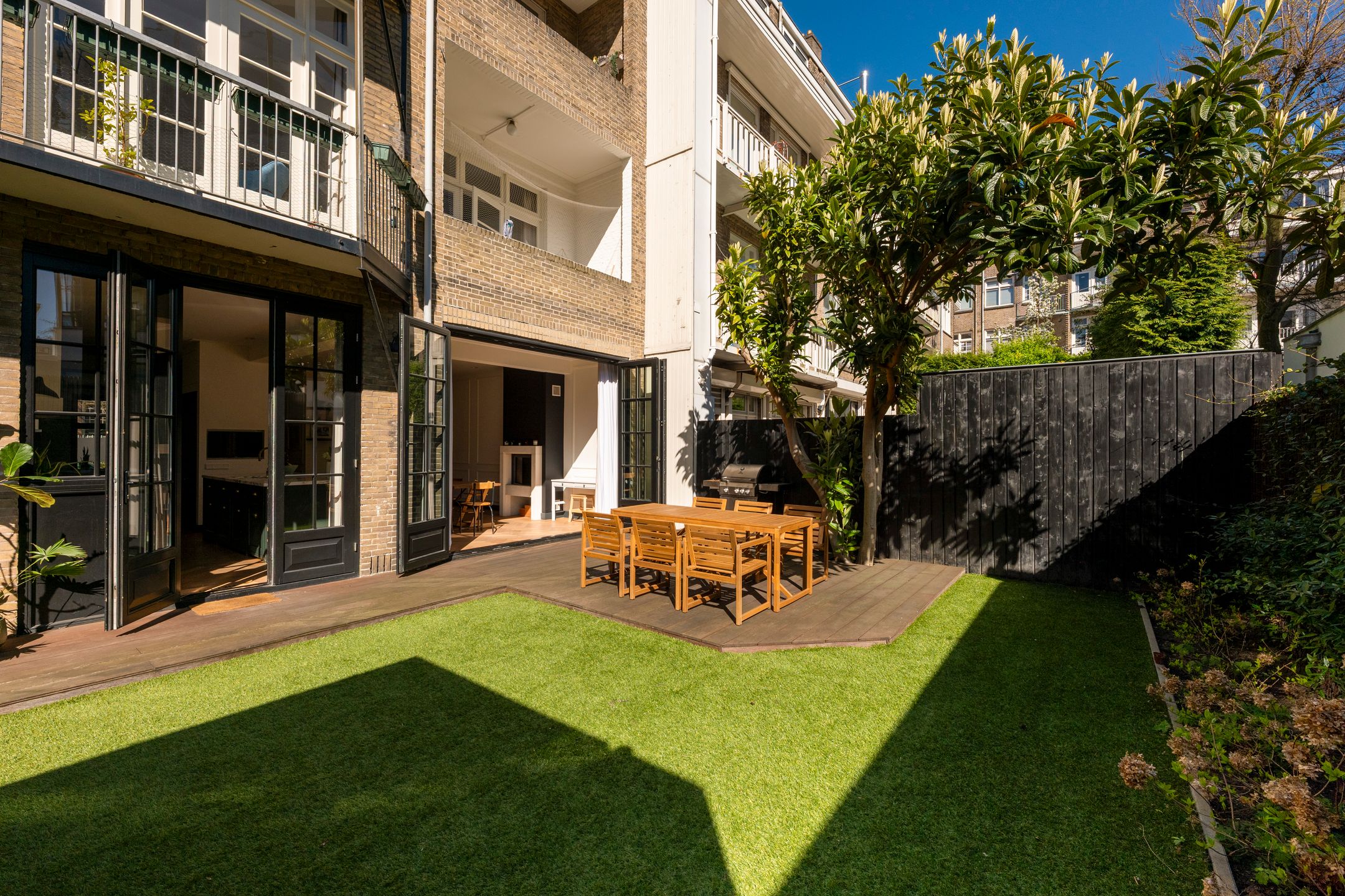 Photo 39 of Anthonie van Dijckstraat 11-H