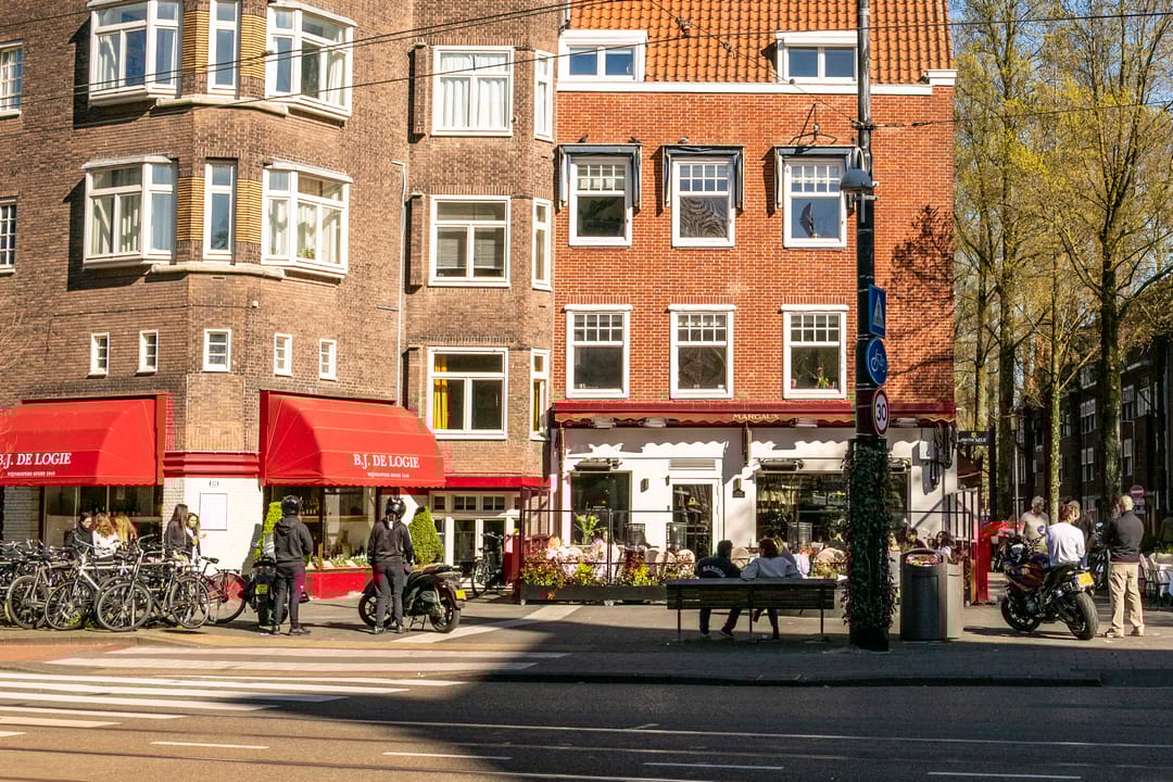 Photo 52 of Anthonie van Dijckstraat 11-H