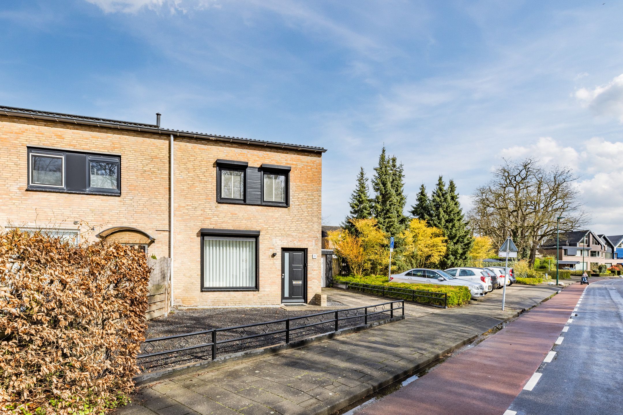 Foto 6 van Beneluxlaan 11