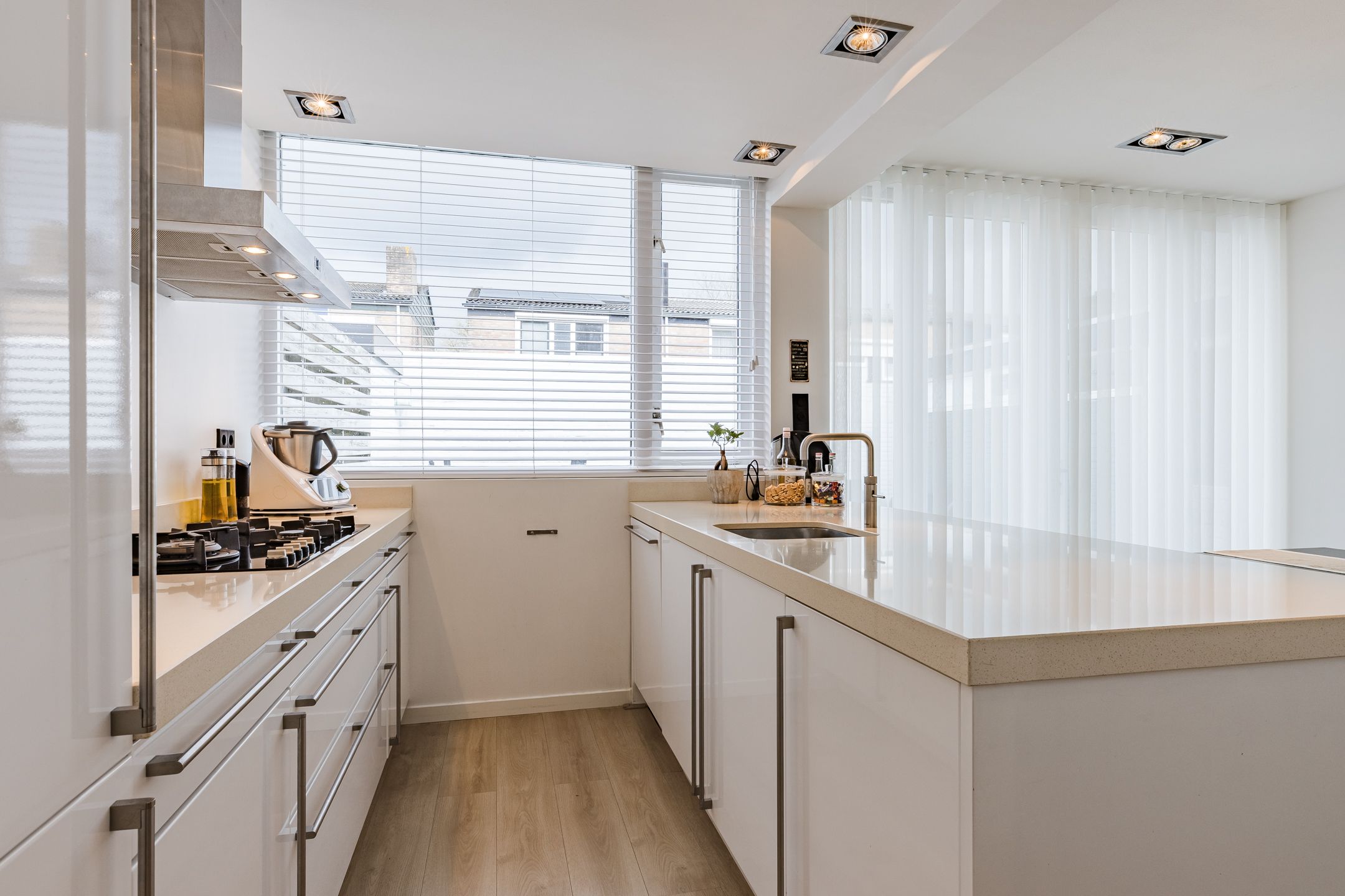 Foto 15 van Beneluxlaan 11