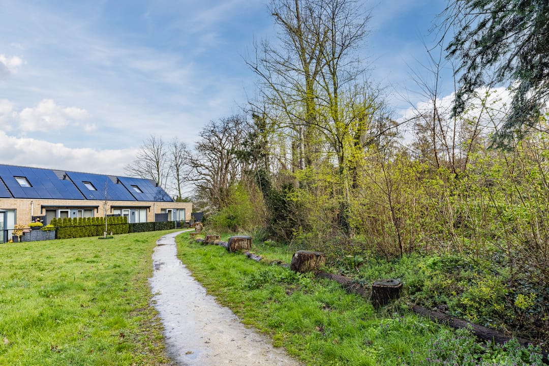 Foto 28 van Beneluxlaan 11