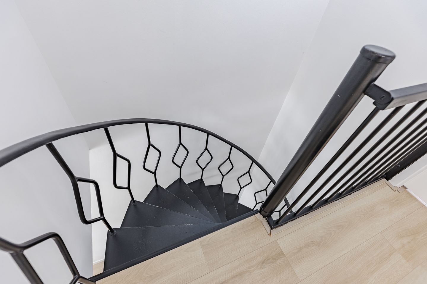 Foto 19 van Beneluxlaan 11