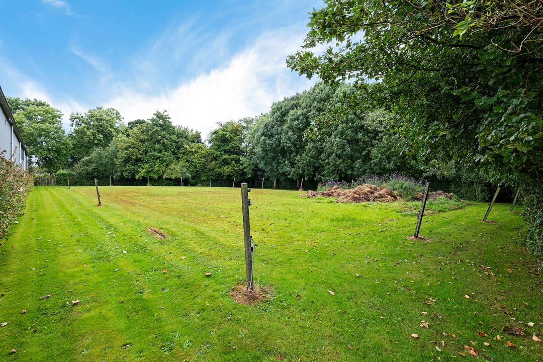 Photo 37 of Pastorieweg 12-A