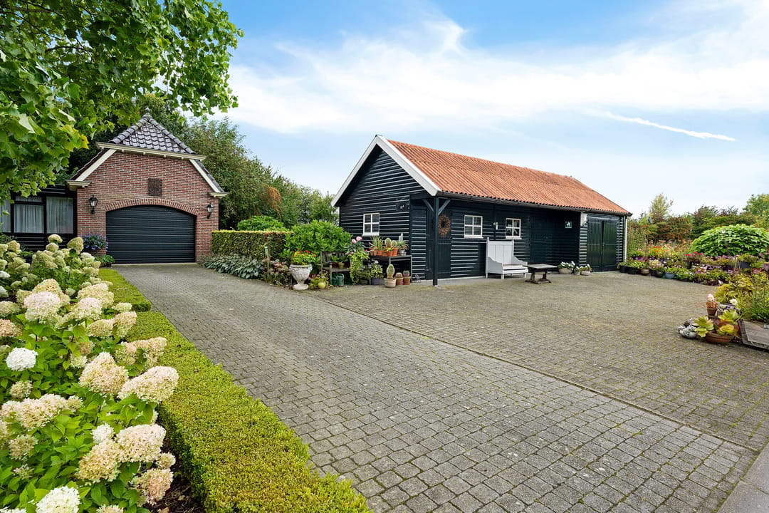 Photo 46 of Pastorieweg 12-A