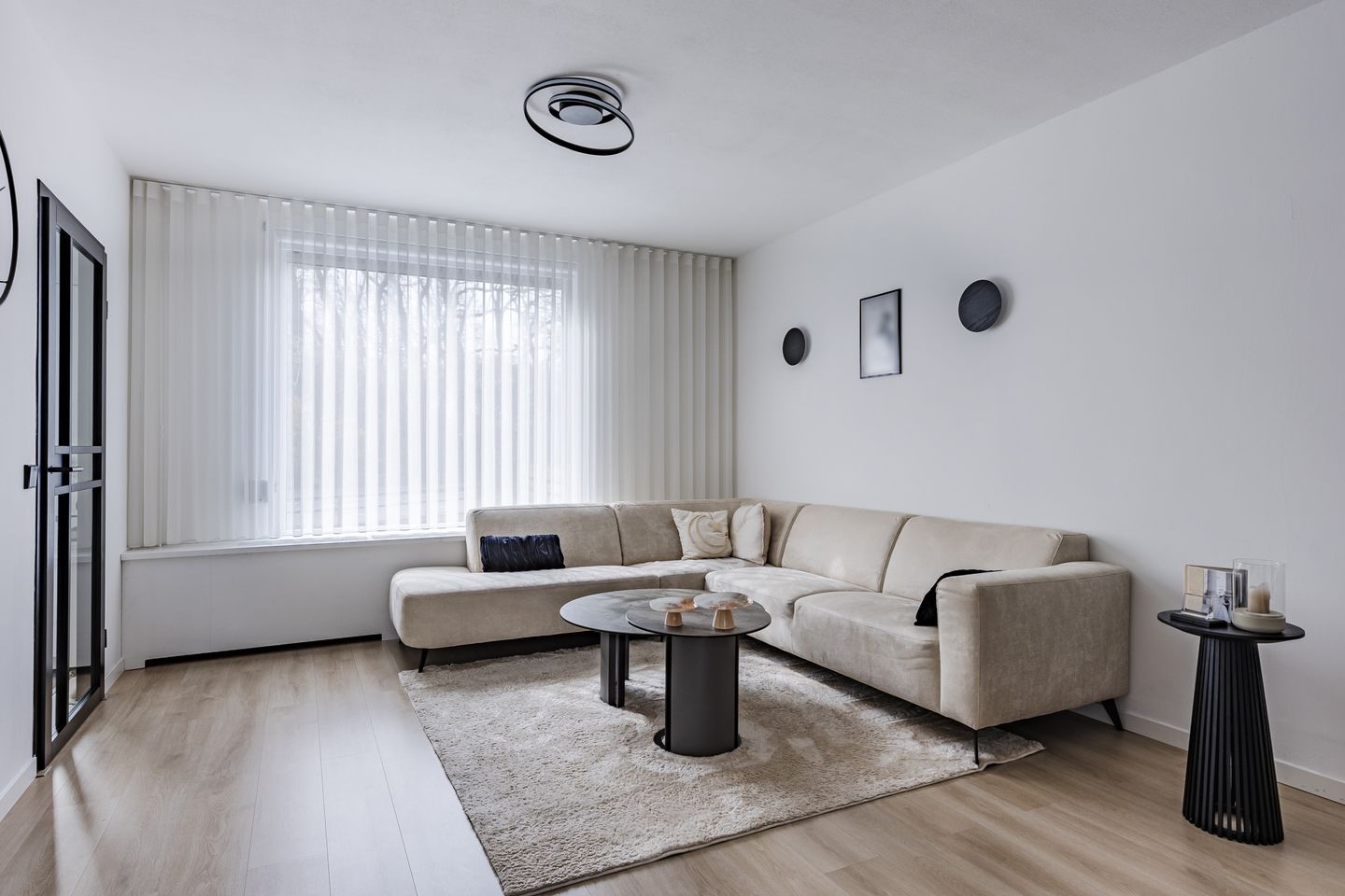 Foto 10 van Beneluxlaan 11