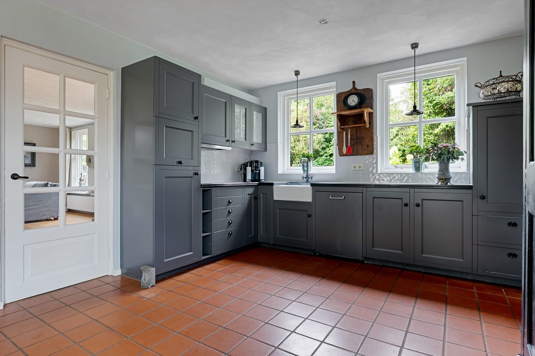 Photo 11 of Pastorieweg 12-A