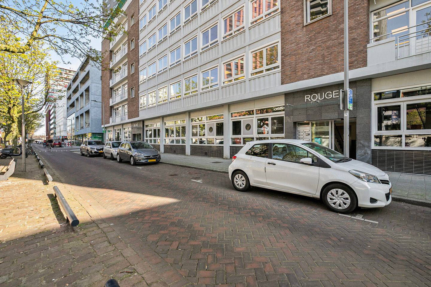 Bekijk foto 2 van Wijnhaven 86