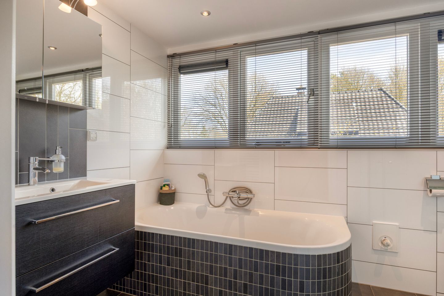 Foto 29 van Plantageweg 14