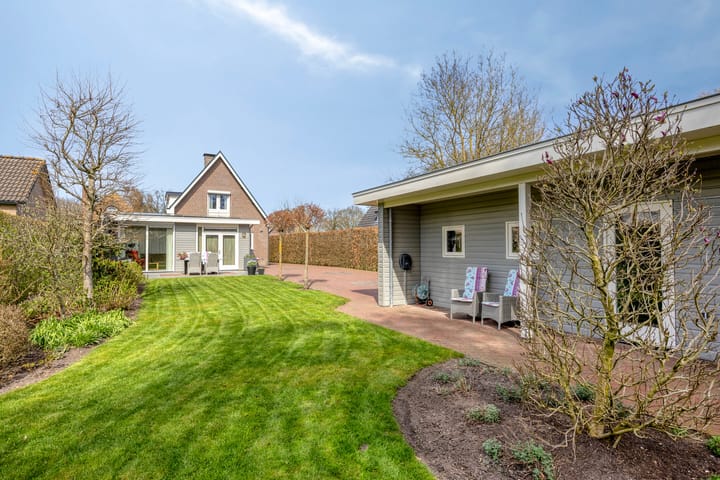 Photo 3 of Plantageweg 14