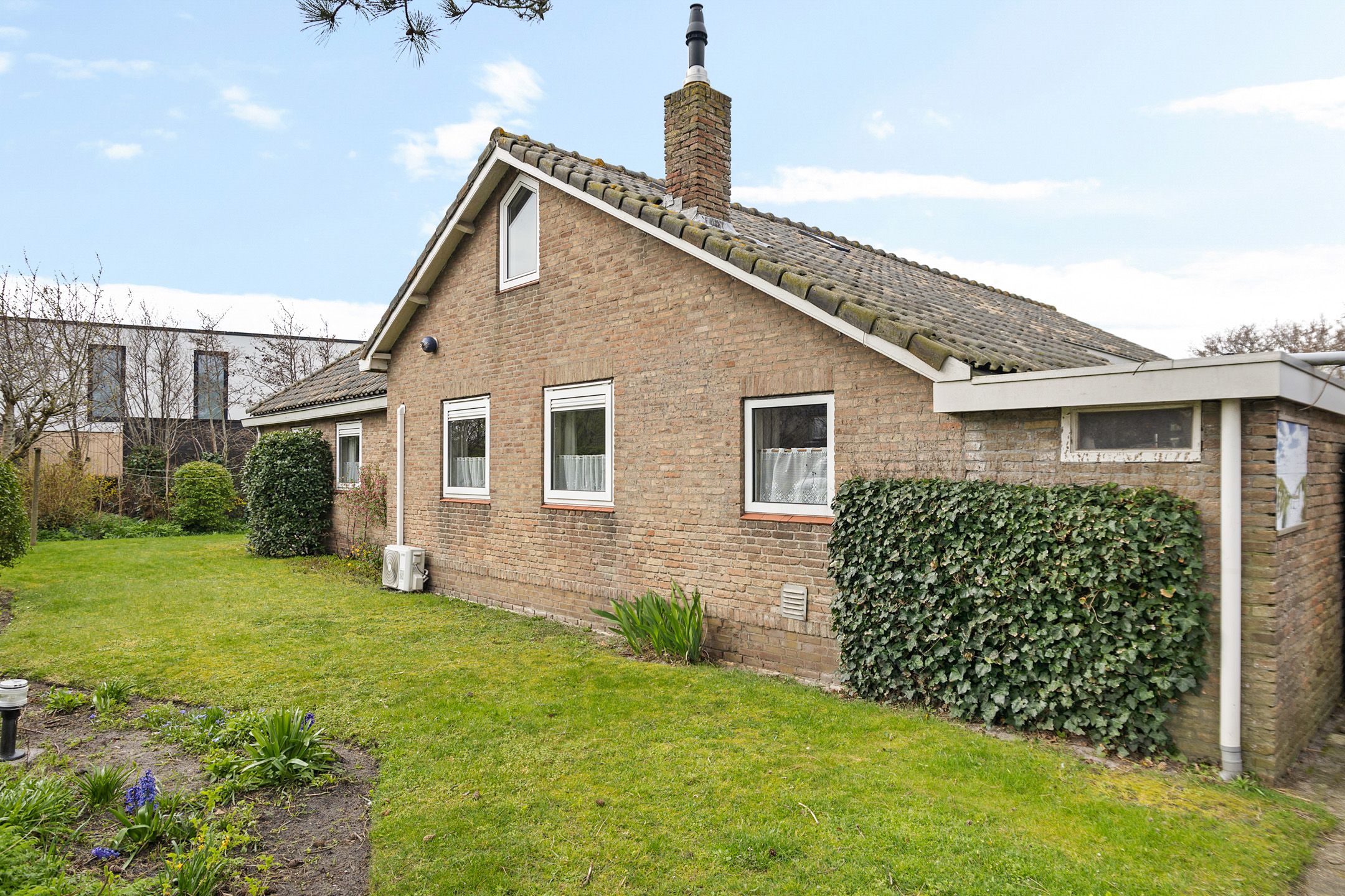 Foto 33 van Stuijvezandeweg 26