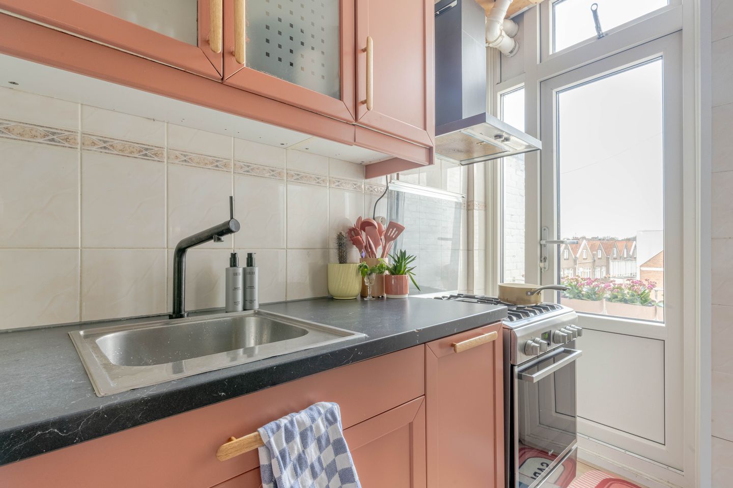 Photo 14 of Wolphaertsbocht 161-C