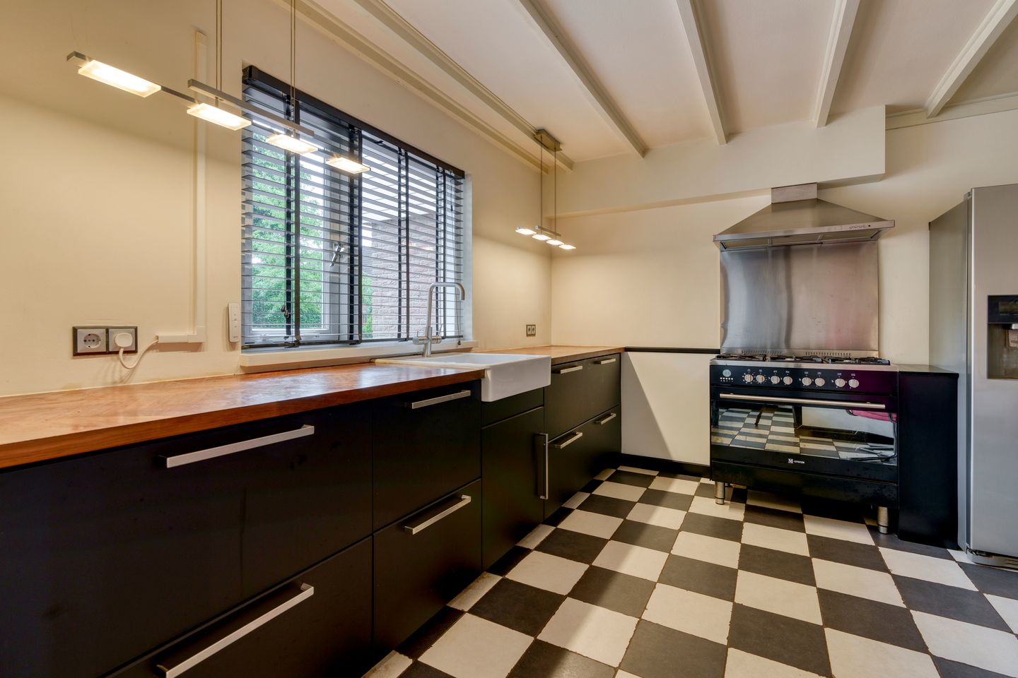 Photo 10 of Schrijnwerkerslaan 25