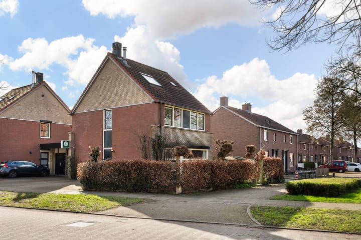 Foto 2 van Woudhuizerallee 28