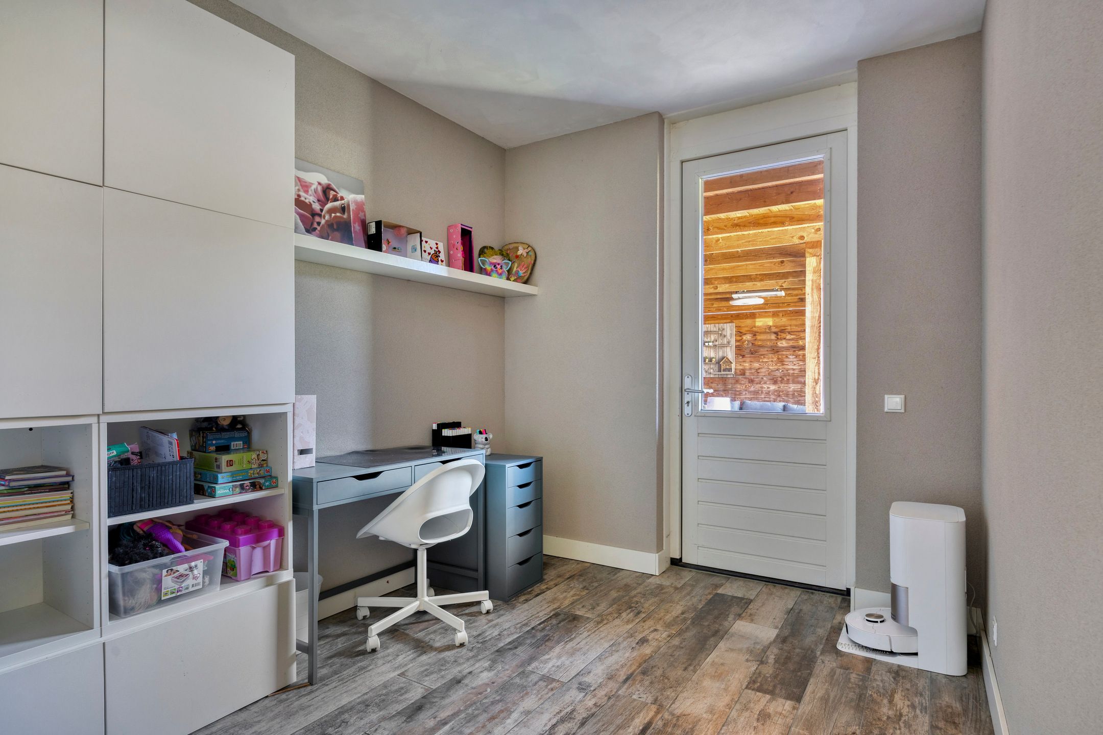 Photo 15 of Drogerij 10