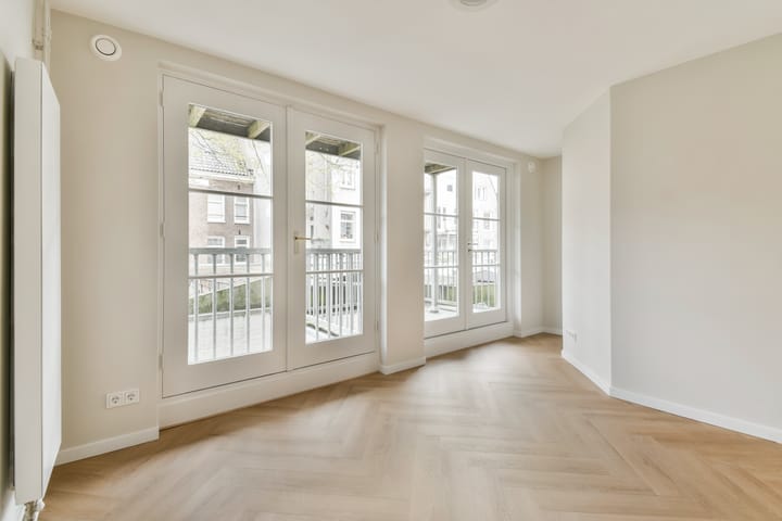 Photo 4 of Goudsbloemstraat 122-B