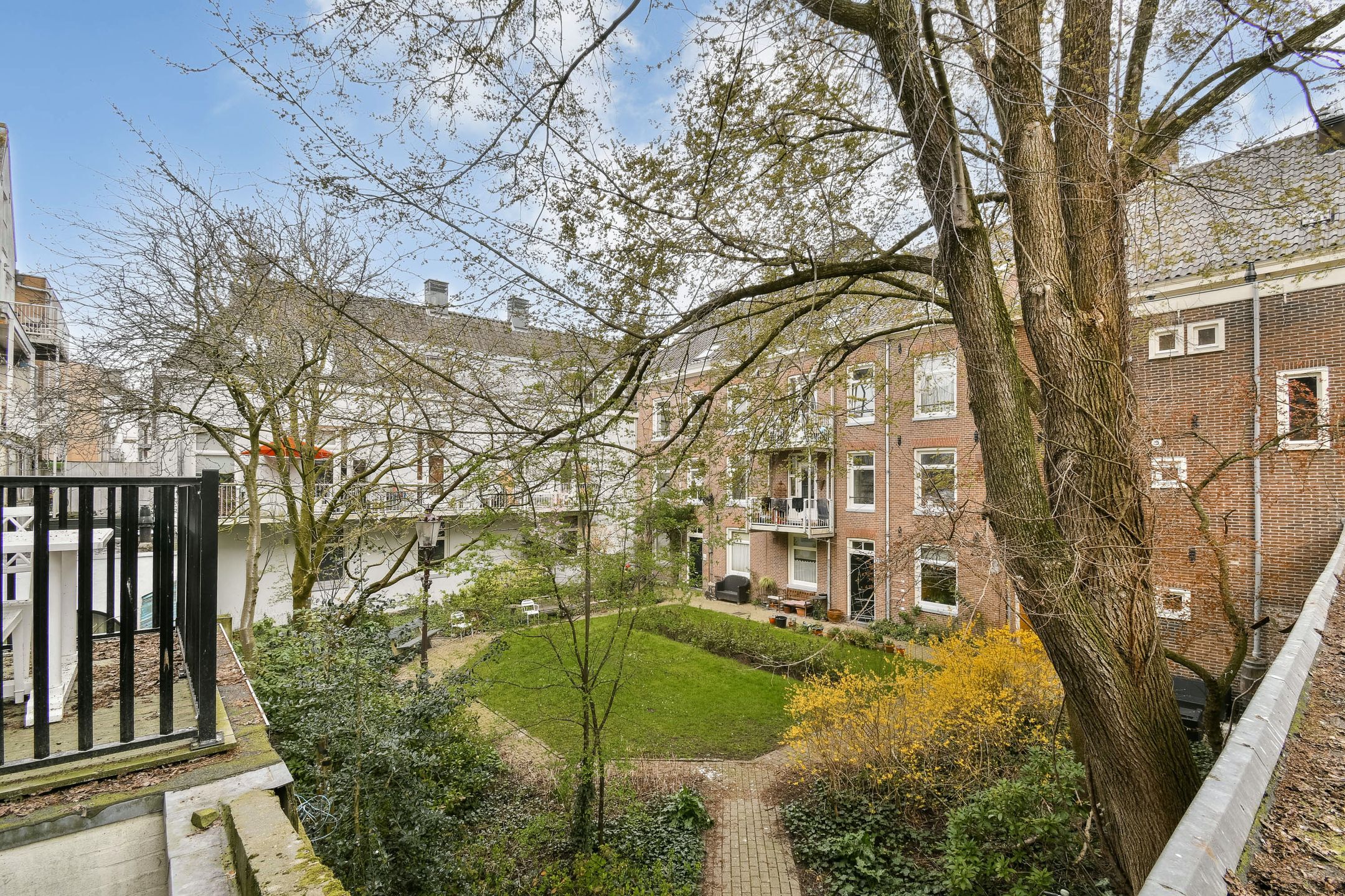 Foto 9 van Goudsbloemstraat 122-B