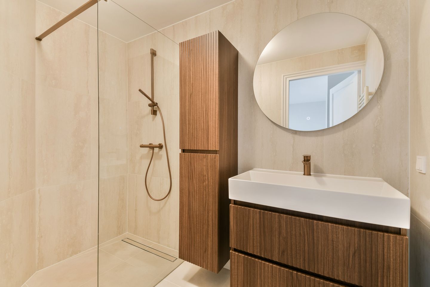 Foto 10 van Goudsbloemstraat 122-B