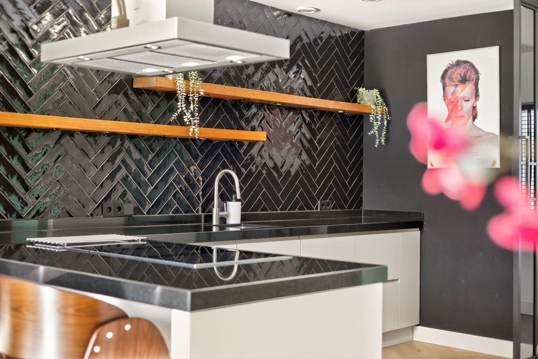 Photo 8 of Zeevaart 295