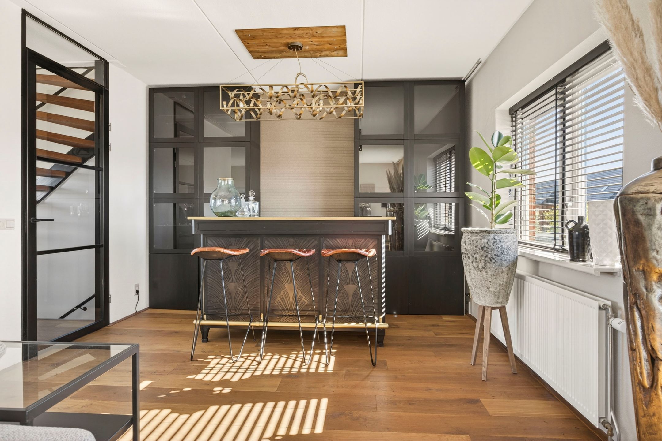 Photo 18 of Zeevaart 295