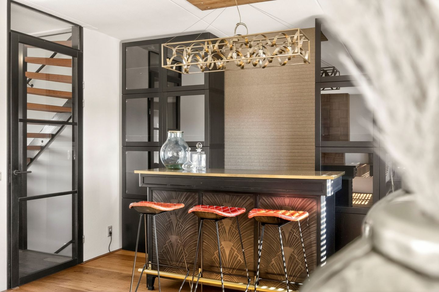 Photo 19 of Zeevaart 295