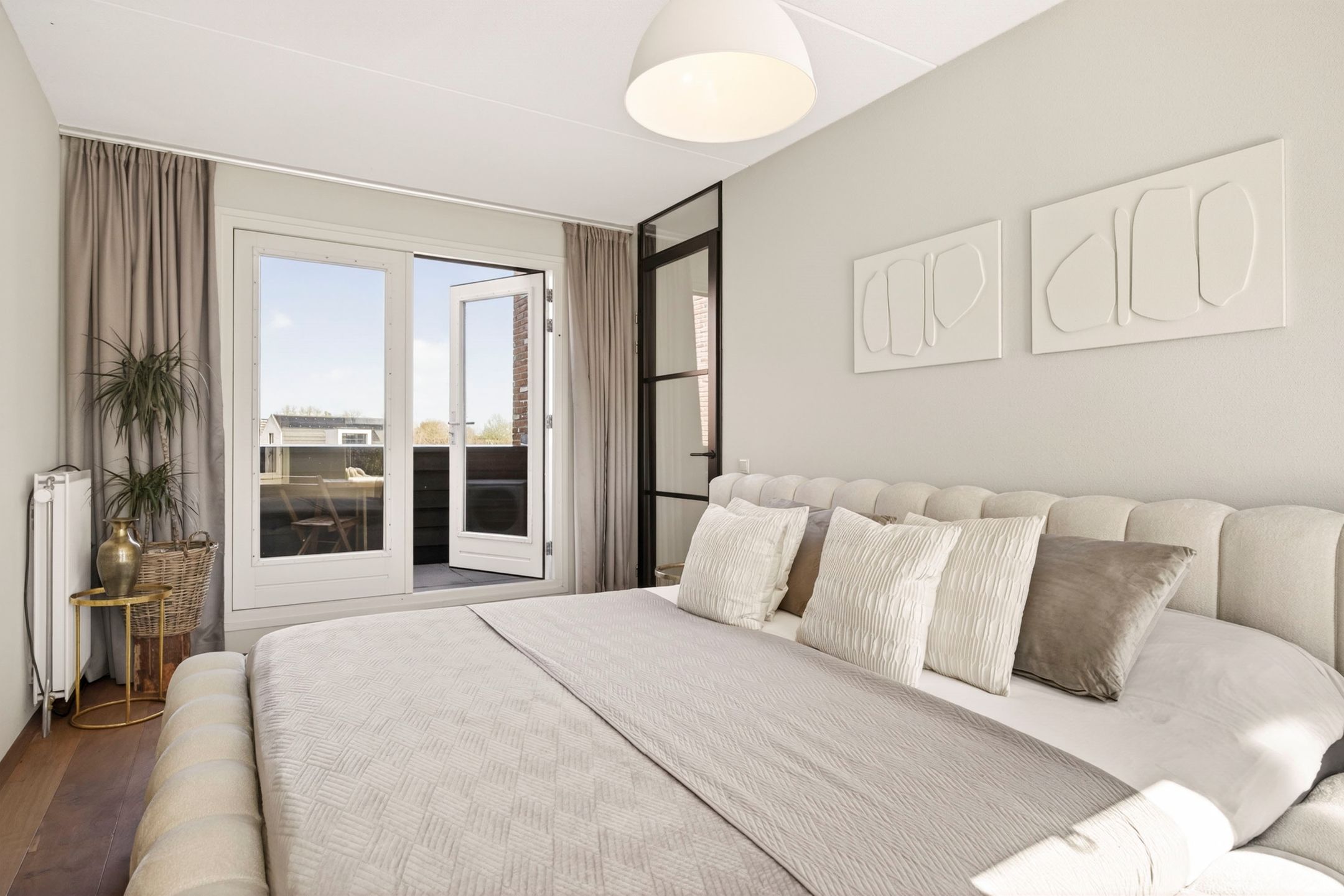 Photo 24 of Zeevaart 295