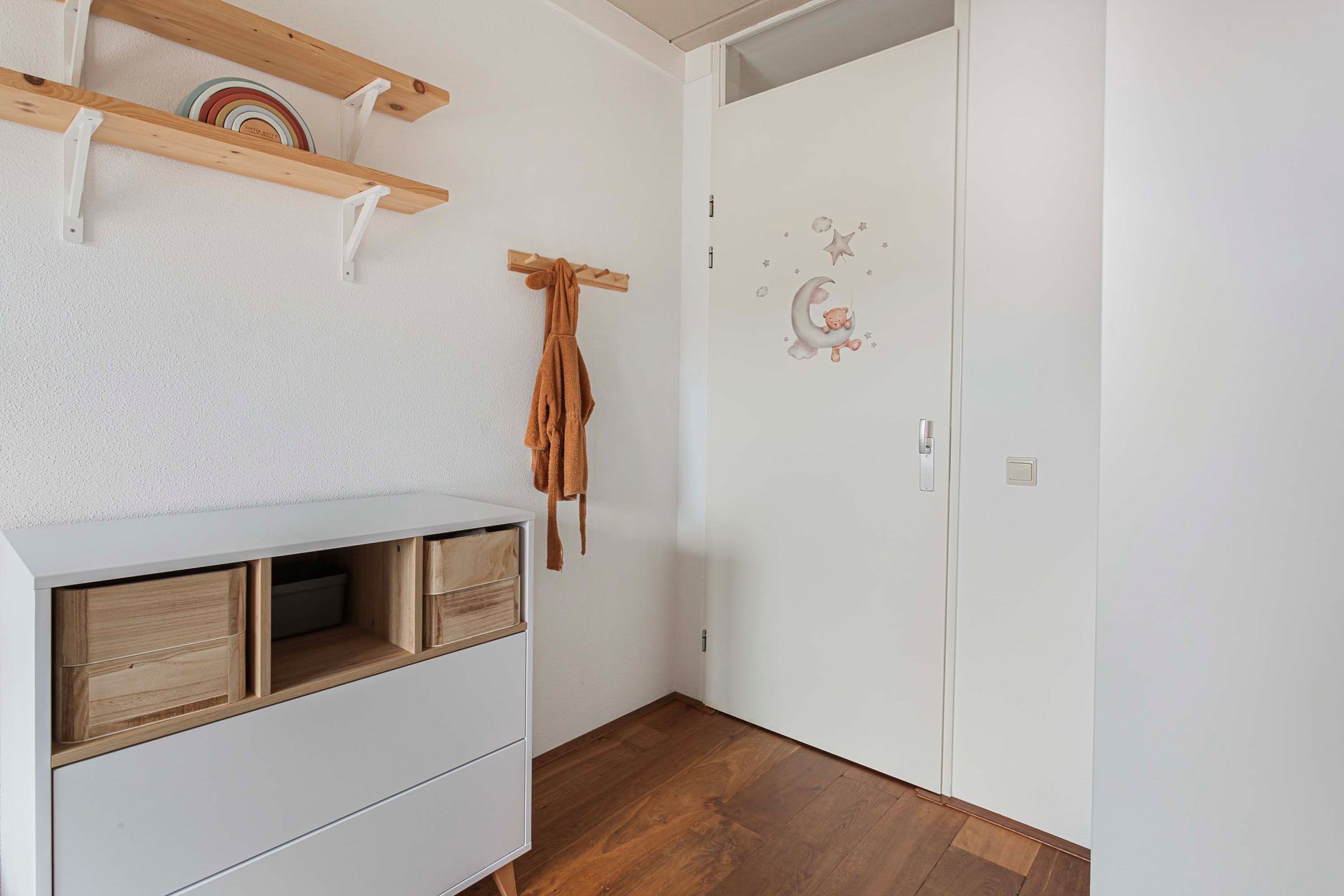 Photo 27 of Zeevaart 295