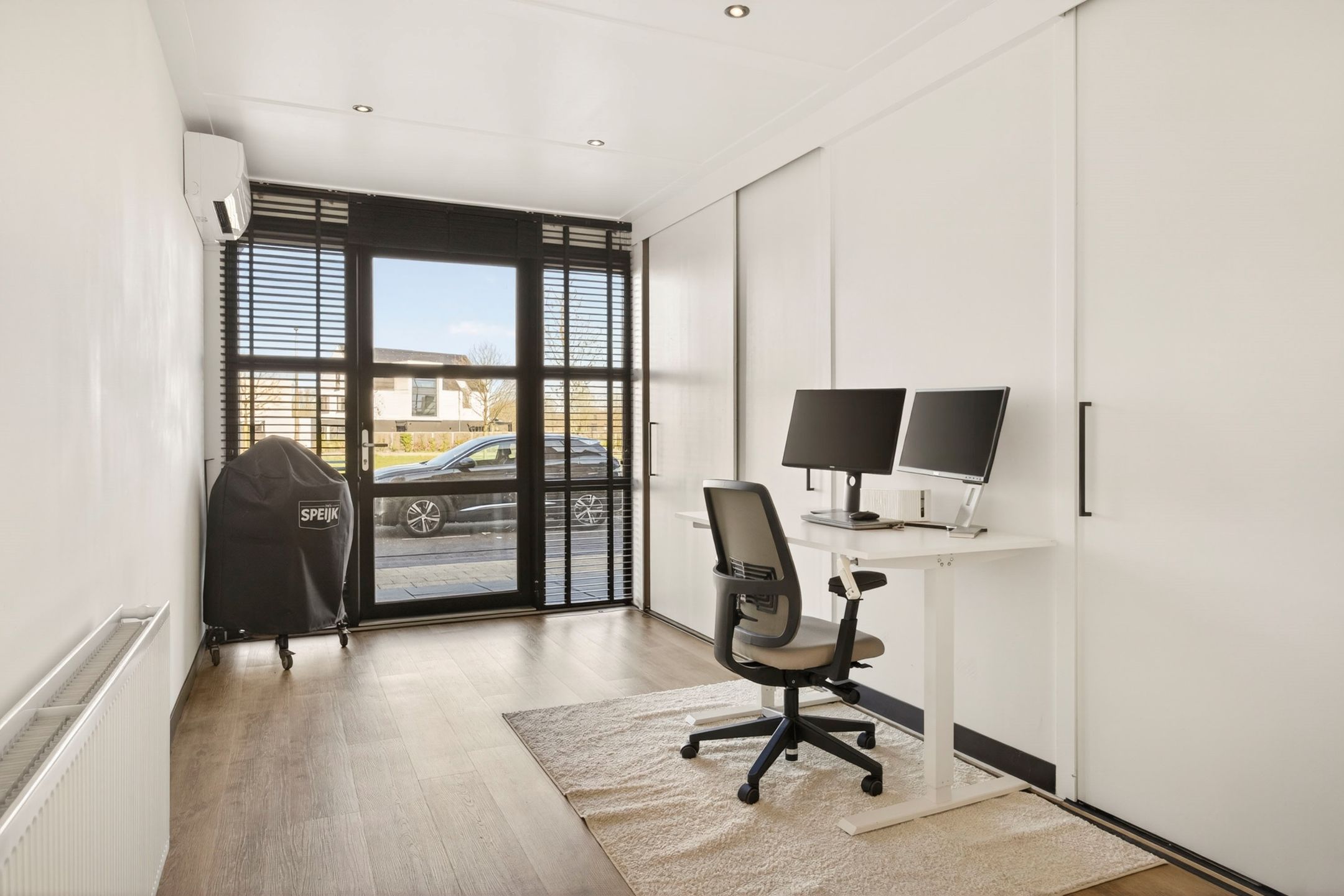 Photo 36 of Zeevaart 295