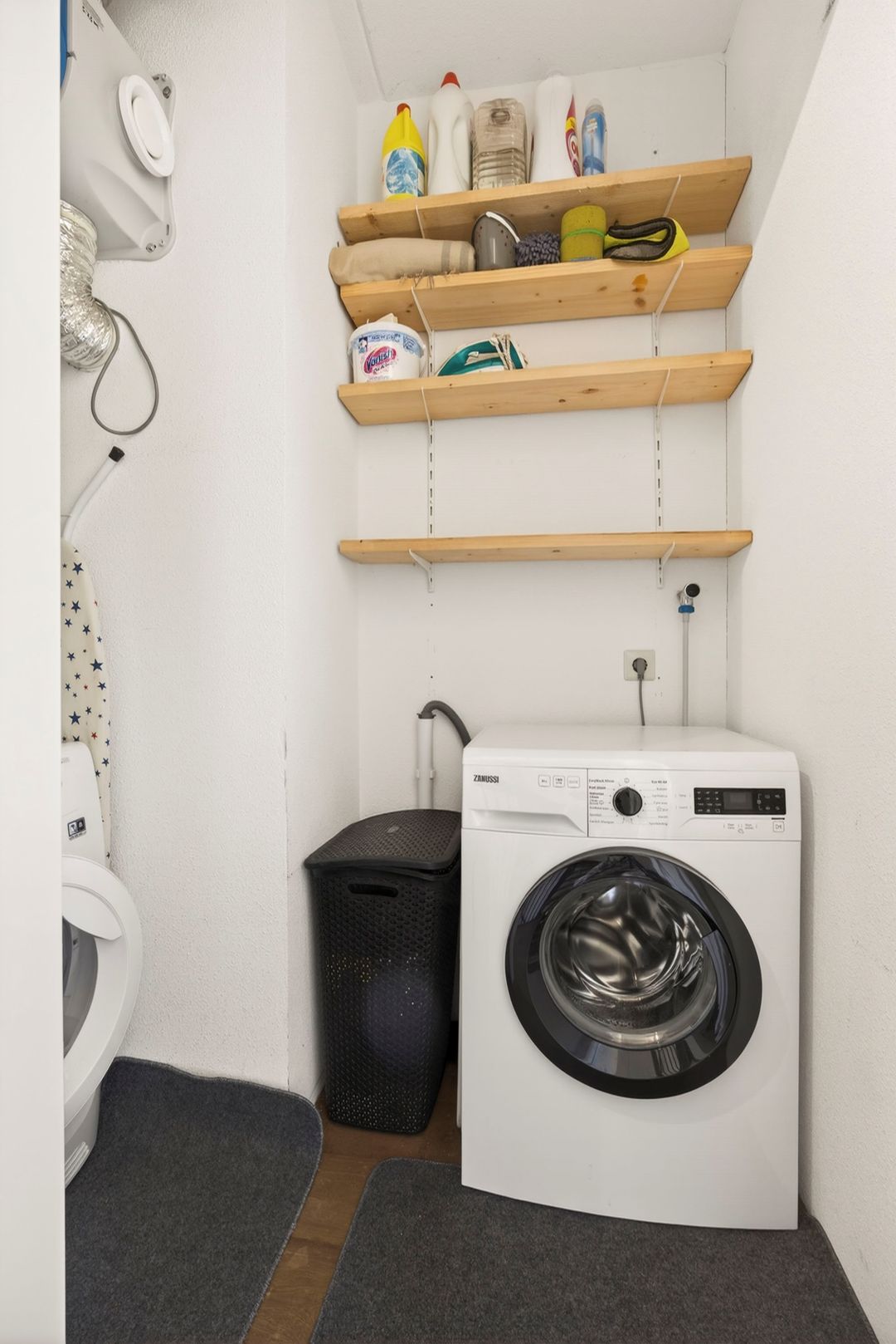 Photo 43 of Zeevaart 295