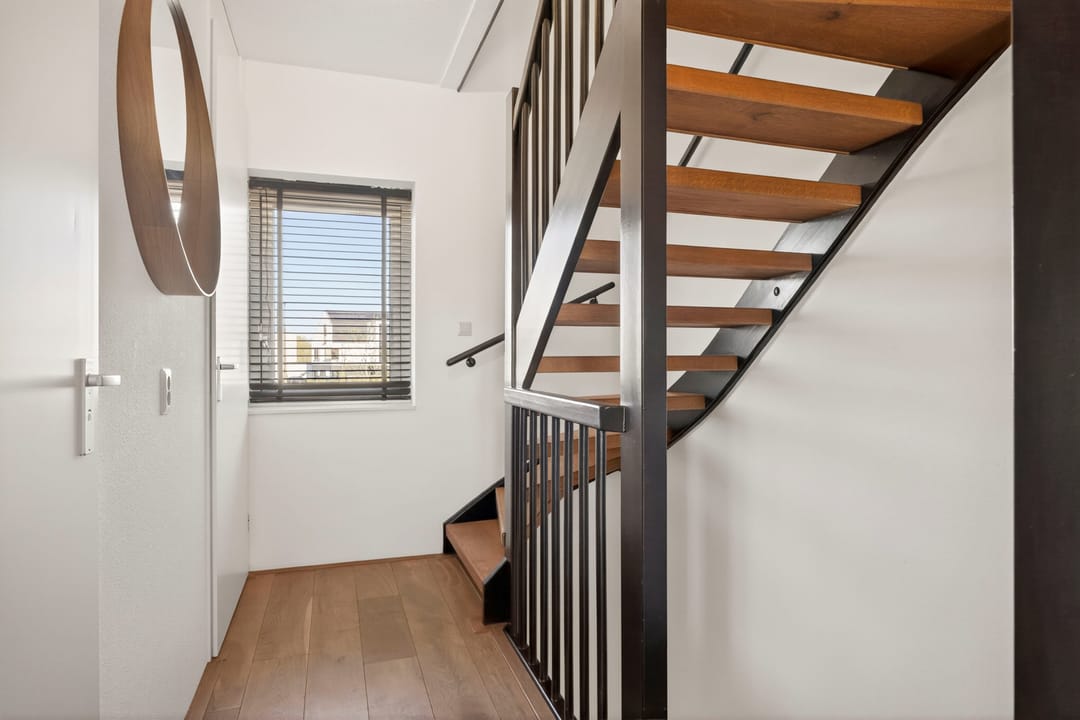 Photo 41 of Zeevaart 295