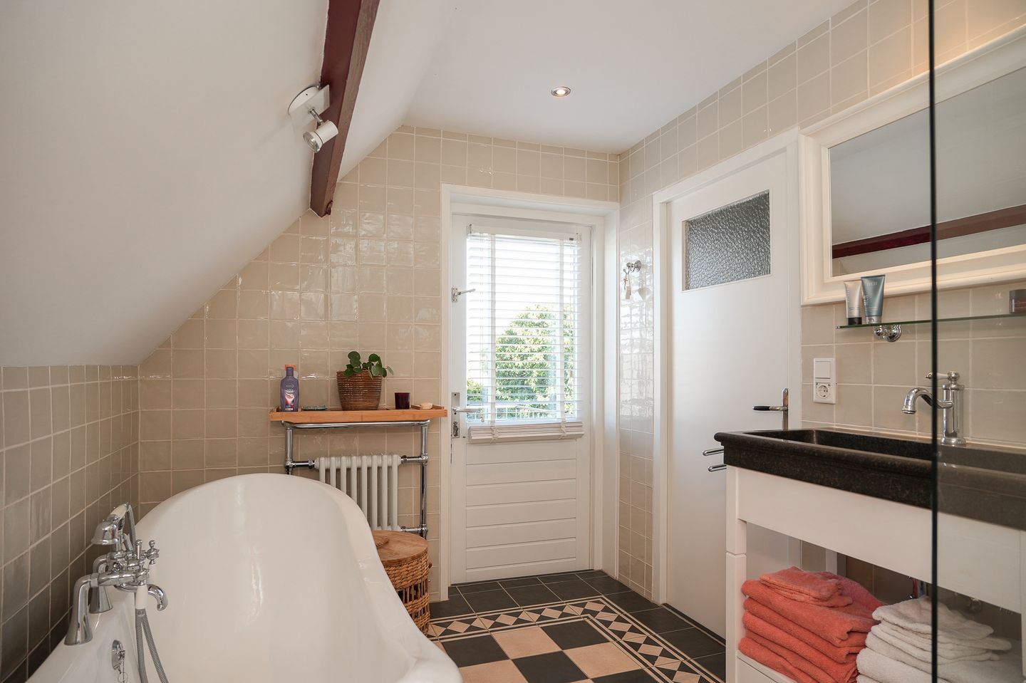 Foto 20 van Dr. A. Kuyperweg 4-A