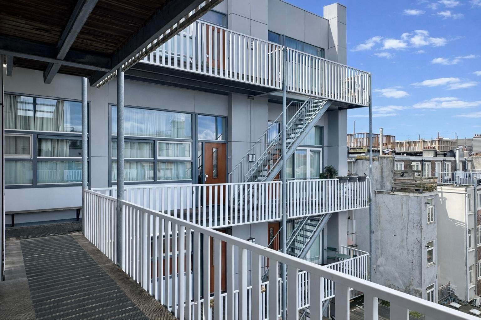 Foto 24 van Van Oldenbarneveldtstraat 54-T