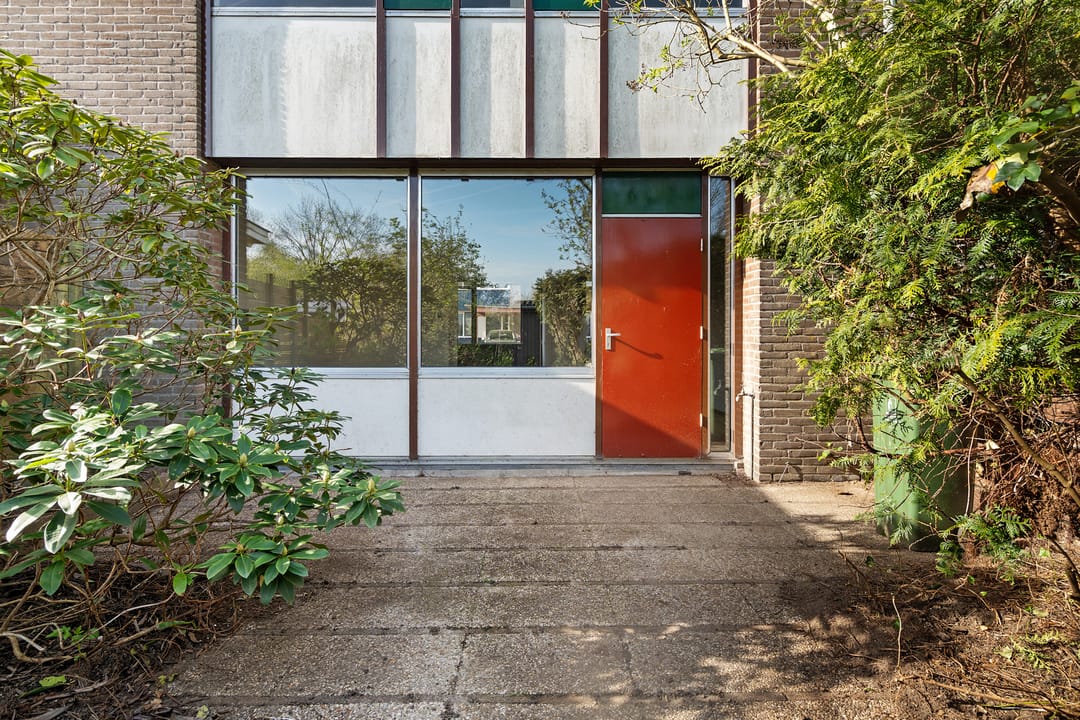 Spacious Family Home with Carport in Green Zutphen Neighborhood — 26