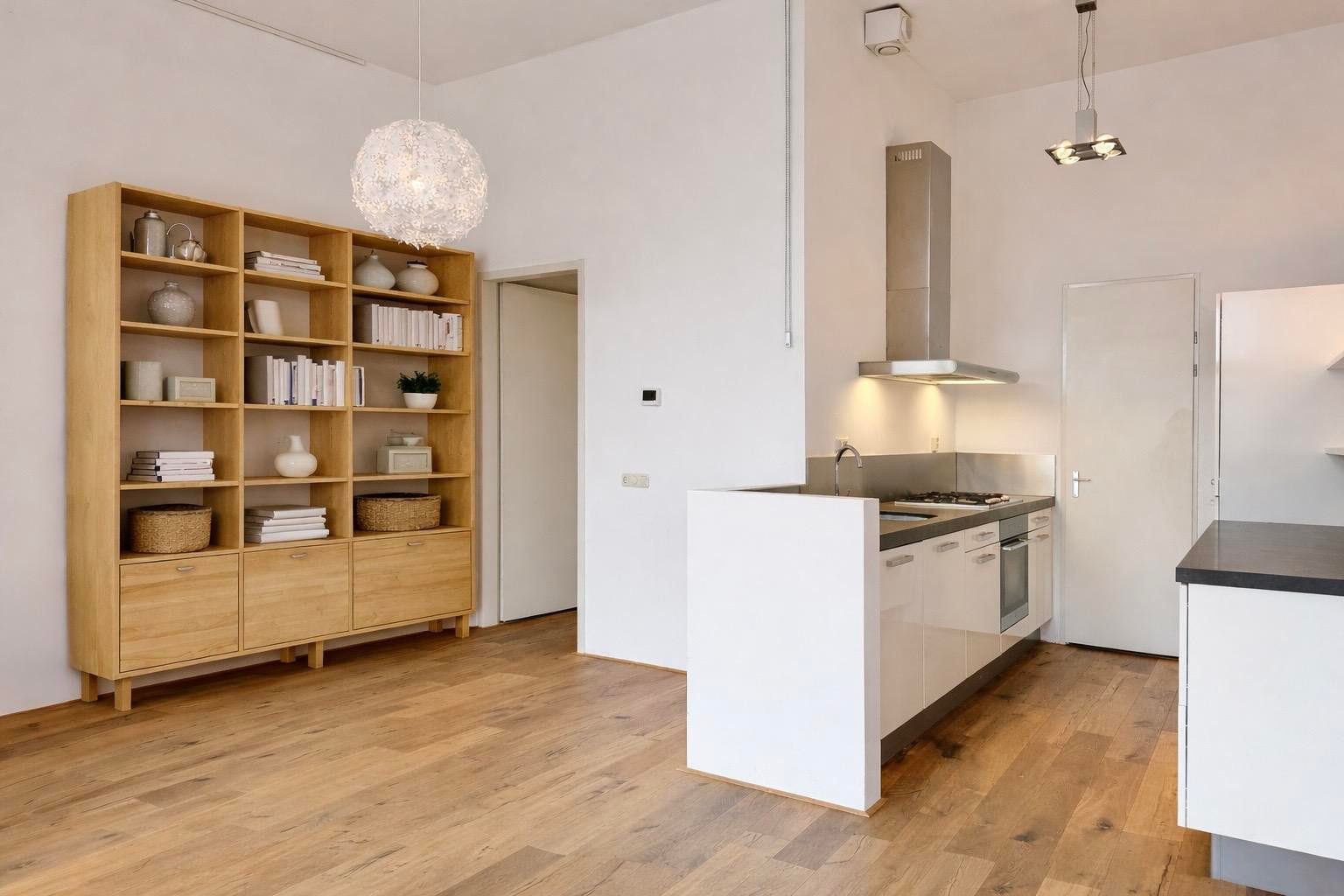 Foto 3 van Van Oldenbarneveldtstraat 54-T